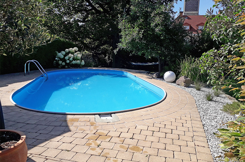 Ein Pool im Garten für die warmen Sommertage im Kreis Soest